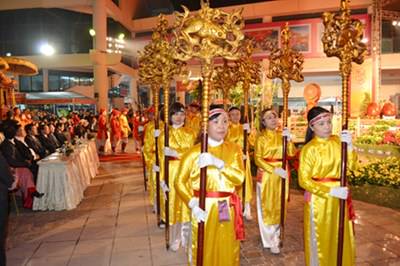 /pic/news/Images/abc/nam%202013/thang%2002/ngay%2007/tranh%20ga/van%20phuc.jpg