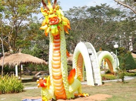 /pic/news/Images/abc/nam%202013/thang%201/ngay%2025/hoi%20cho/rong-tai-che-PMH-619bb.jpg