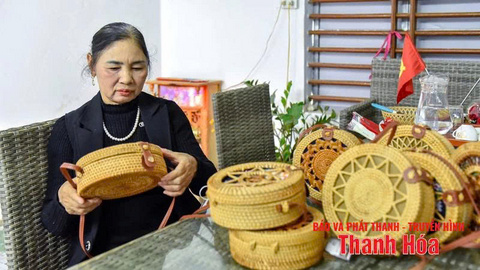 (36)-Người“thổi hồn” cho cây song