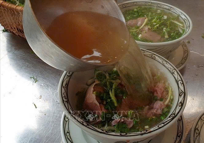 (29-33)- Hành trình chinh phục vị giác của du khách trải nghiệm ẩm thực Hà Nội